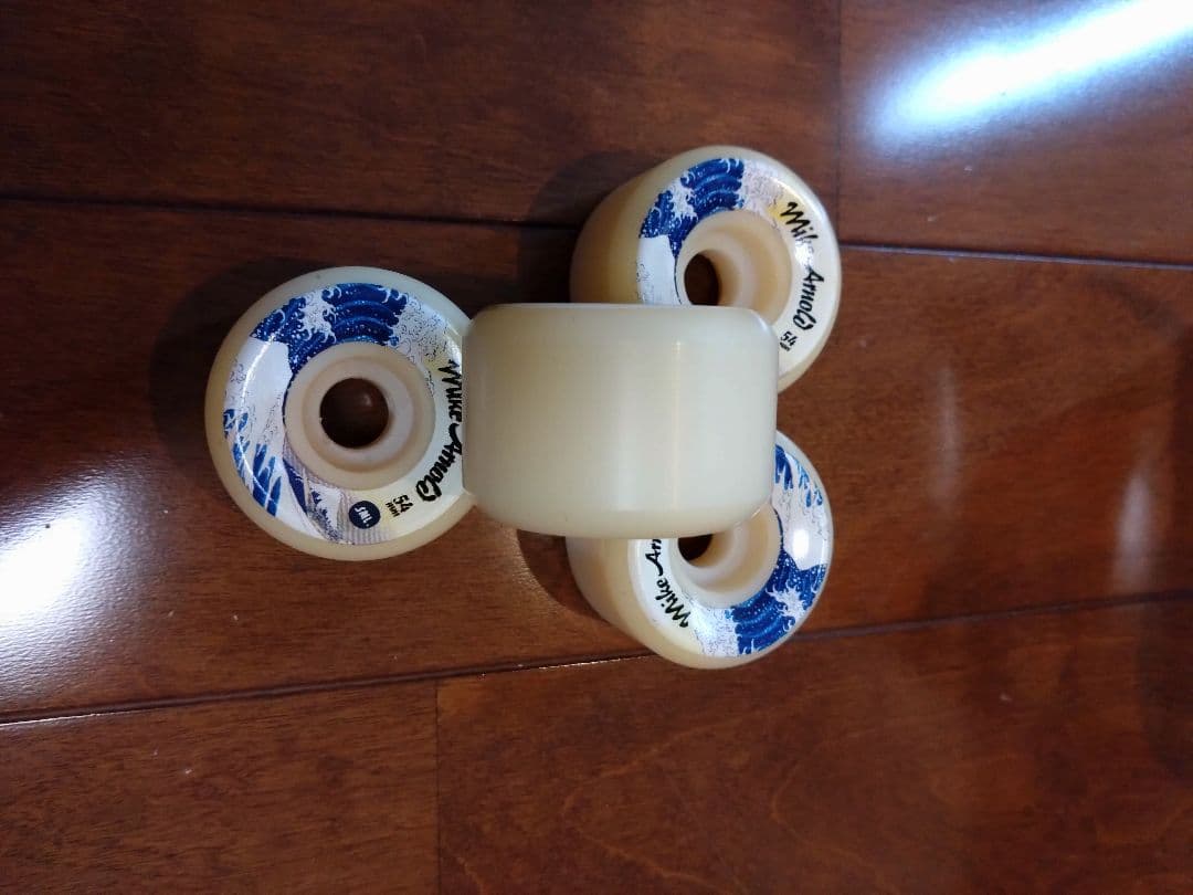 SML Mike Arnold スケートボード ウィール 54mm