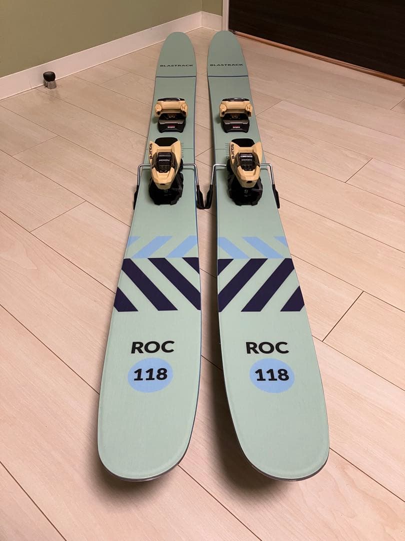 お買い得25-26美品 ブラストラック ROC118 176cm+スクワイヤ11