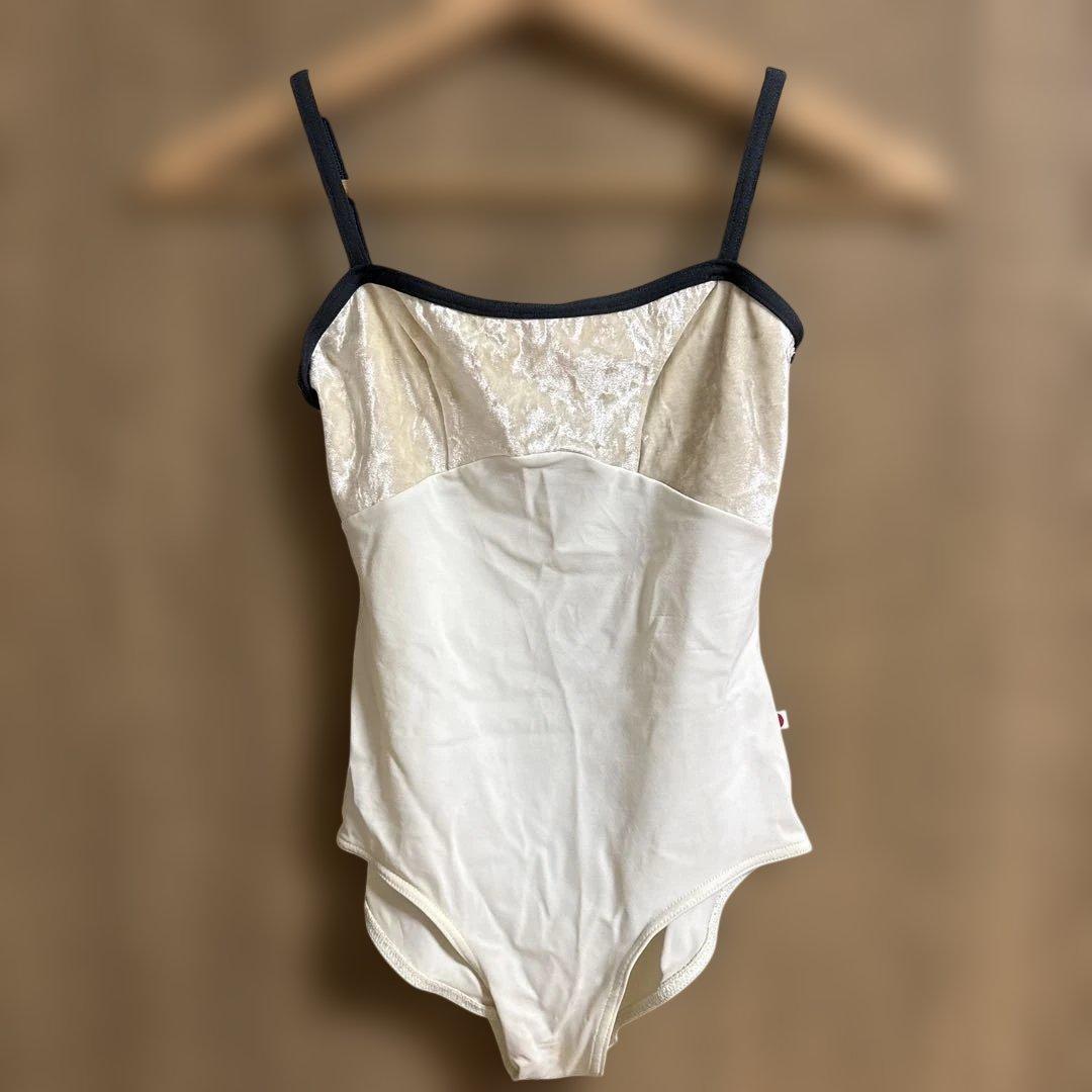 YUMIKO レオタード　サイズＳ