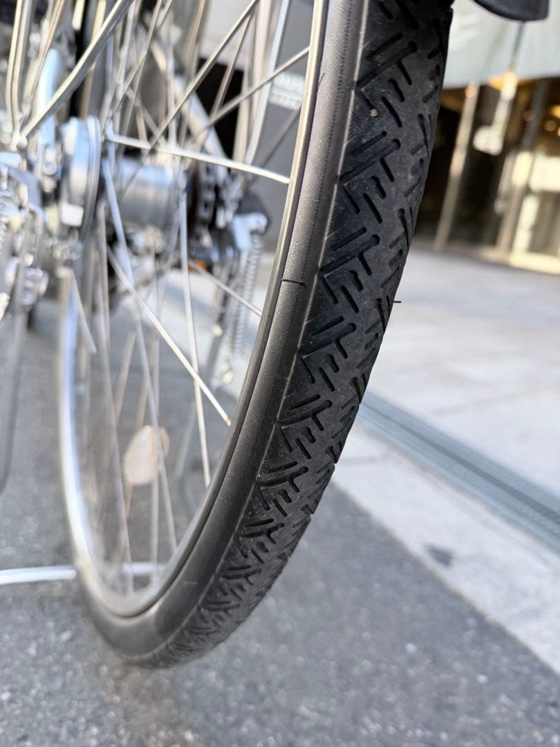 大阪府　ヤマハ　シルバー 電動アシスト自転車 前バスケット付き