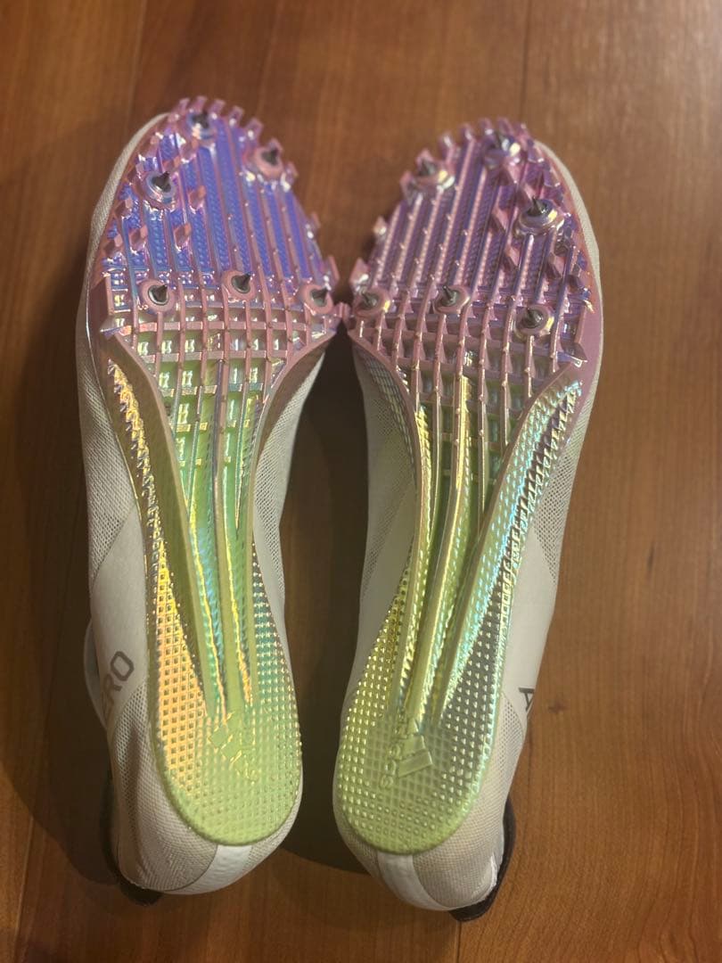 adizero フィネス　陸上競技用スパイク
