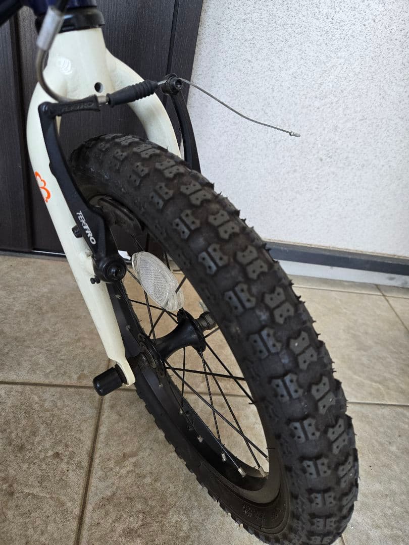 【値下げ】(直接引き渡し希望)ヨツバサイクル 16インチ 幼児用自転車 ネイビー