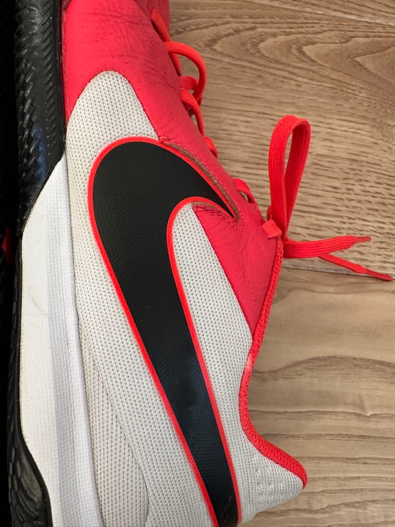 Nike フットサルシューズ ティエンポ レジェンド 8 アカデミーIC