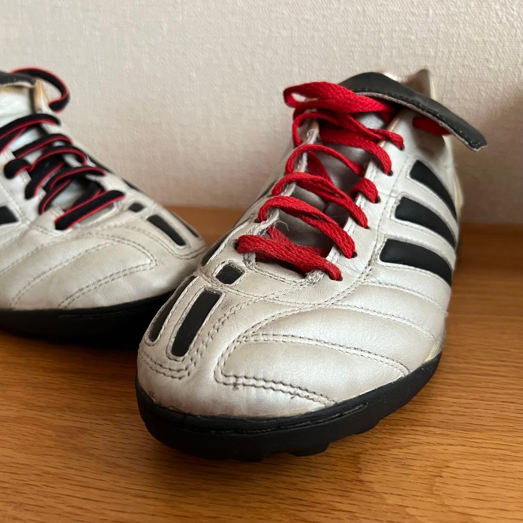 ■希少　アディダス　プレデターマニア　トレーニングシューズ　フットサル　26cm