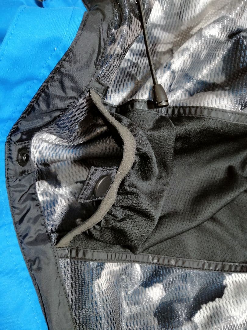 VOLCOM フード付きスノーボードウェア ジャケット スカイブルー Ｌサイズ