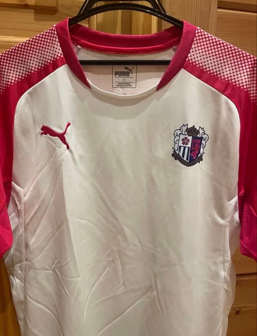 プーマ　セレッソ大阪　トレーニングシャツ　XL 未使用