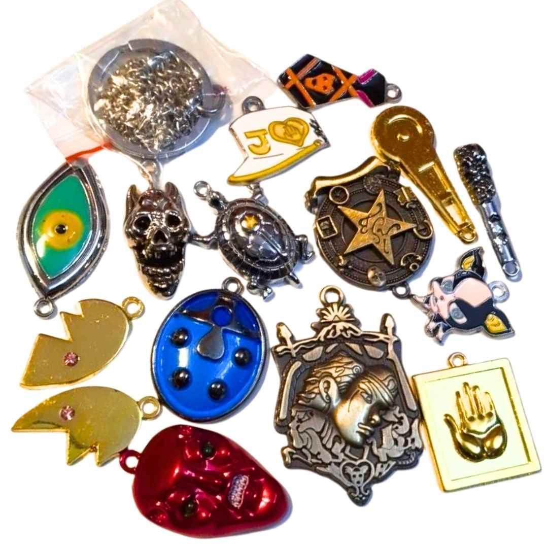ジョジョ　キーホルダー　セット　石仮面　承太郎 15種 国内3cm【残2】