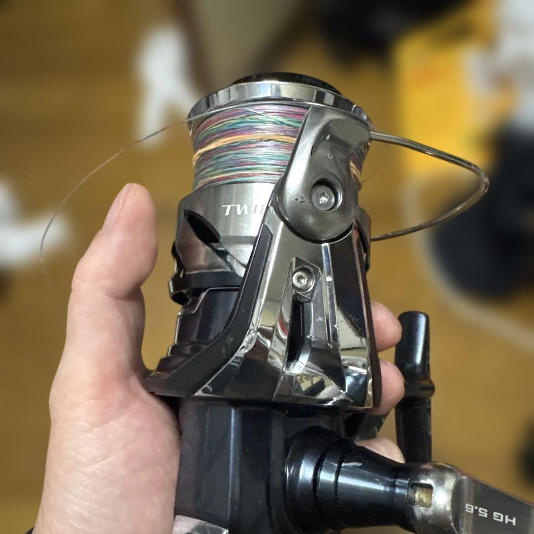 21ツインパワーSW8000hg スピニングリール