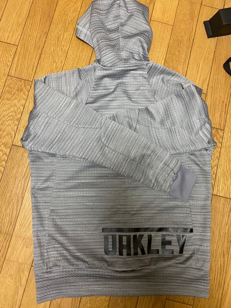 oakley オークリー　セットアップ　トレーニングパンツ　グレー上下