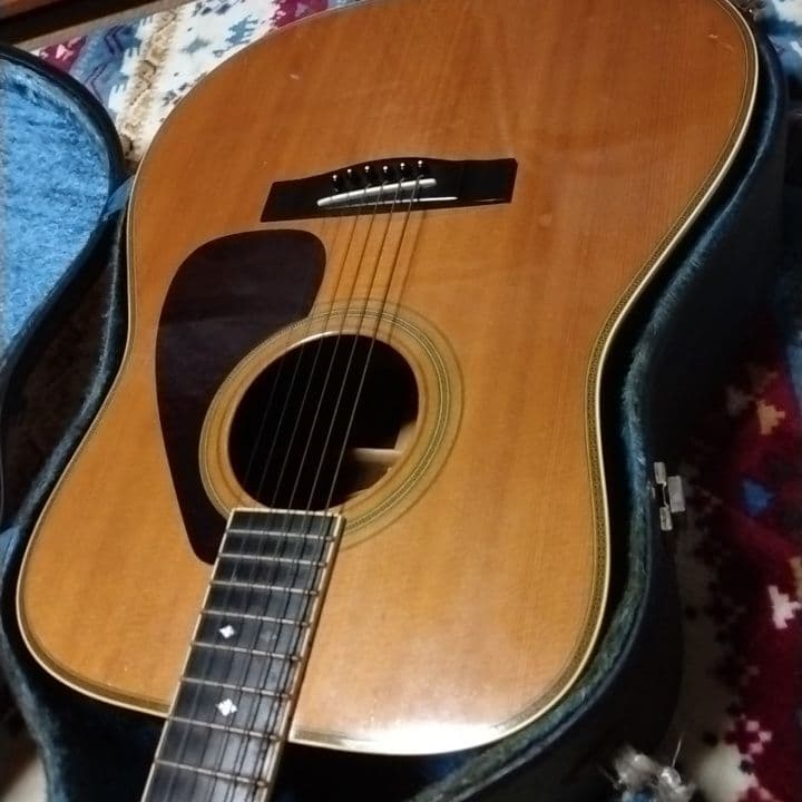YAMAHA L-8 アコースティックギター 専用ケース付