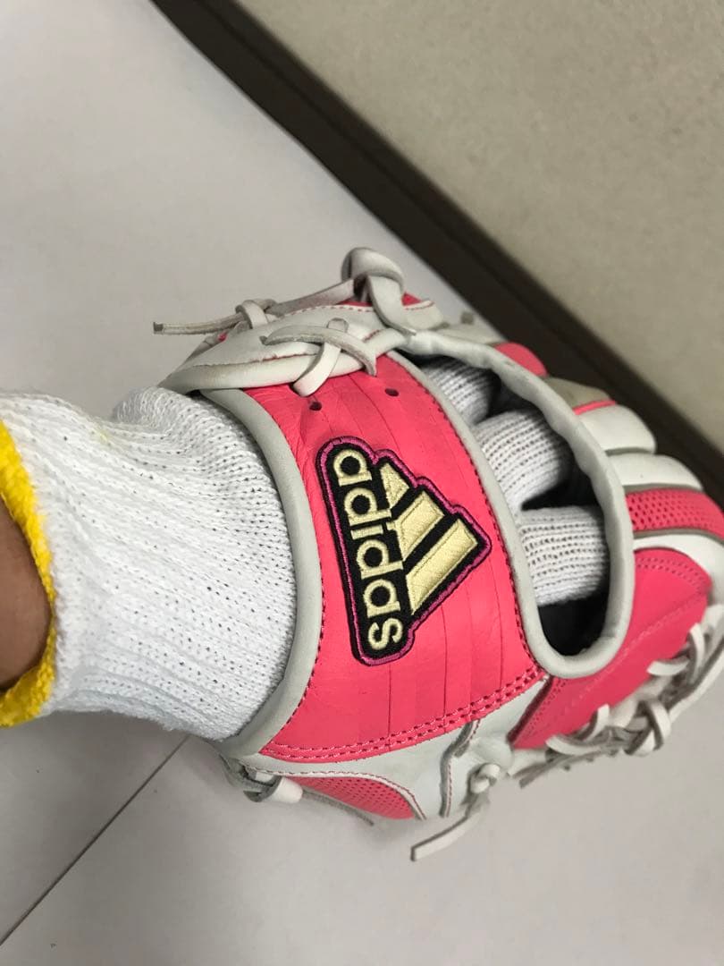 adidas 軟式グローブ