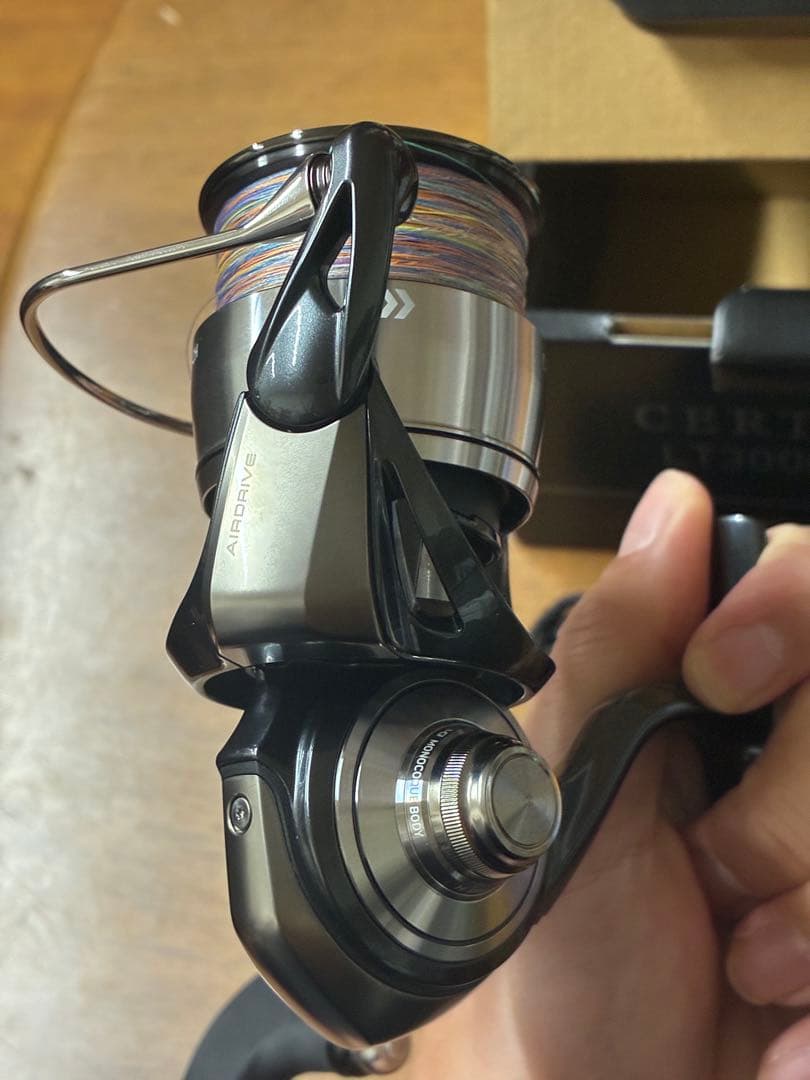 未使用　24セルテート LT3000-CH ダイワ　スピニングリール　サクラマス