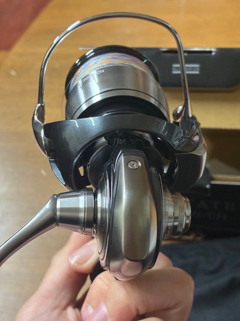 未使用　24セルテート LT3000-CH ダイワ　スピニングリール　サクラマス