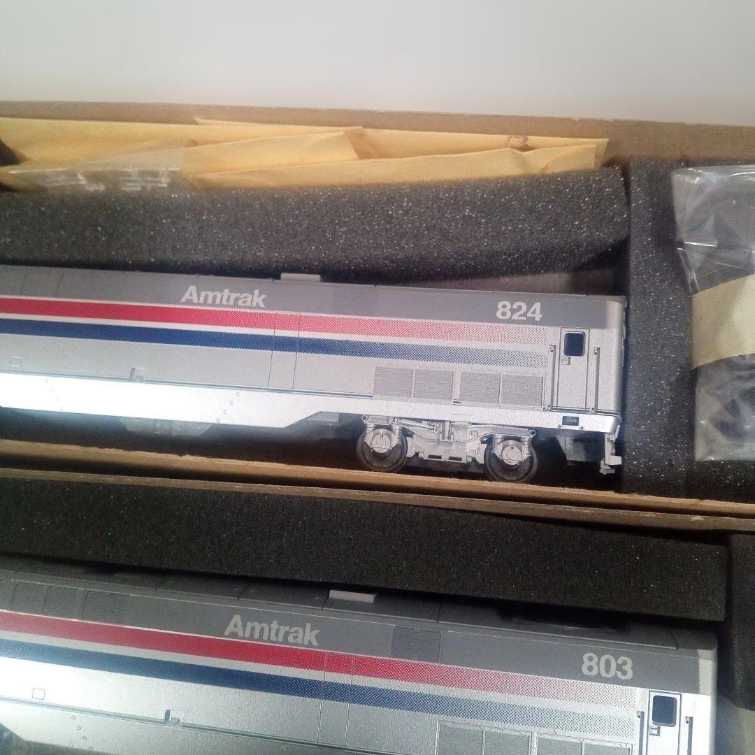Athearn AMD-103 No.824、No.803、 P40　201
