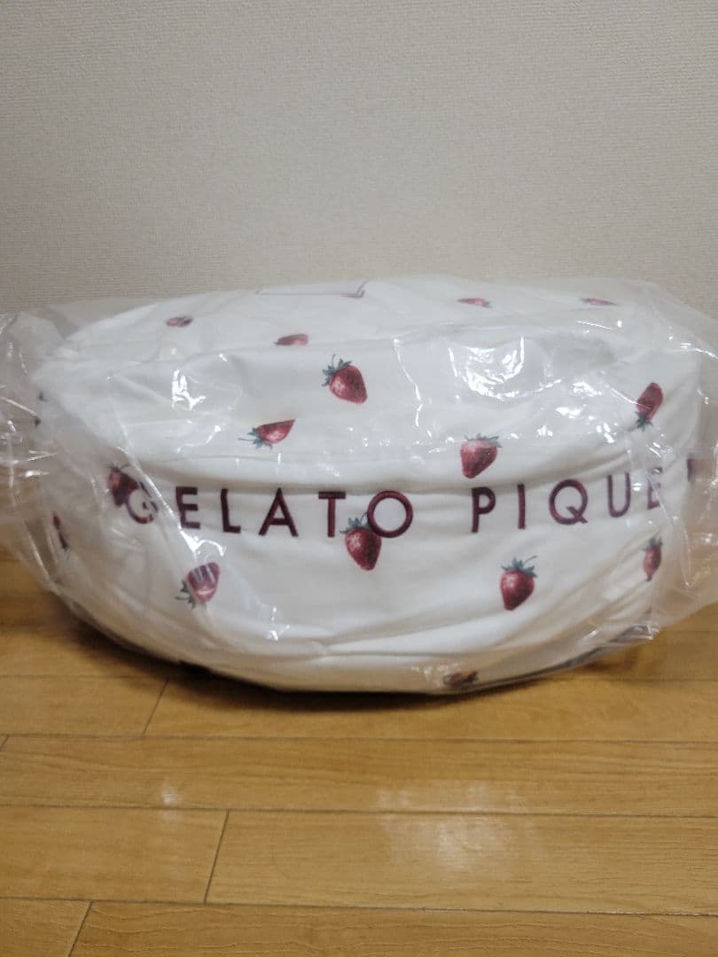 GELATO PIQUE いちご柄クッション