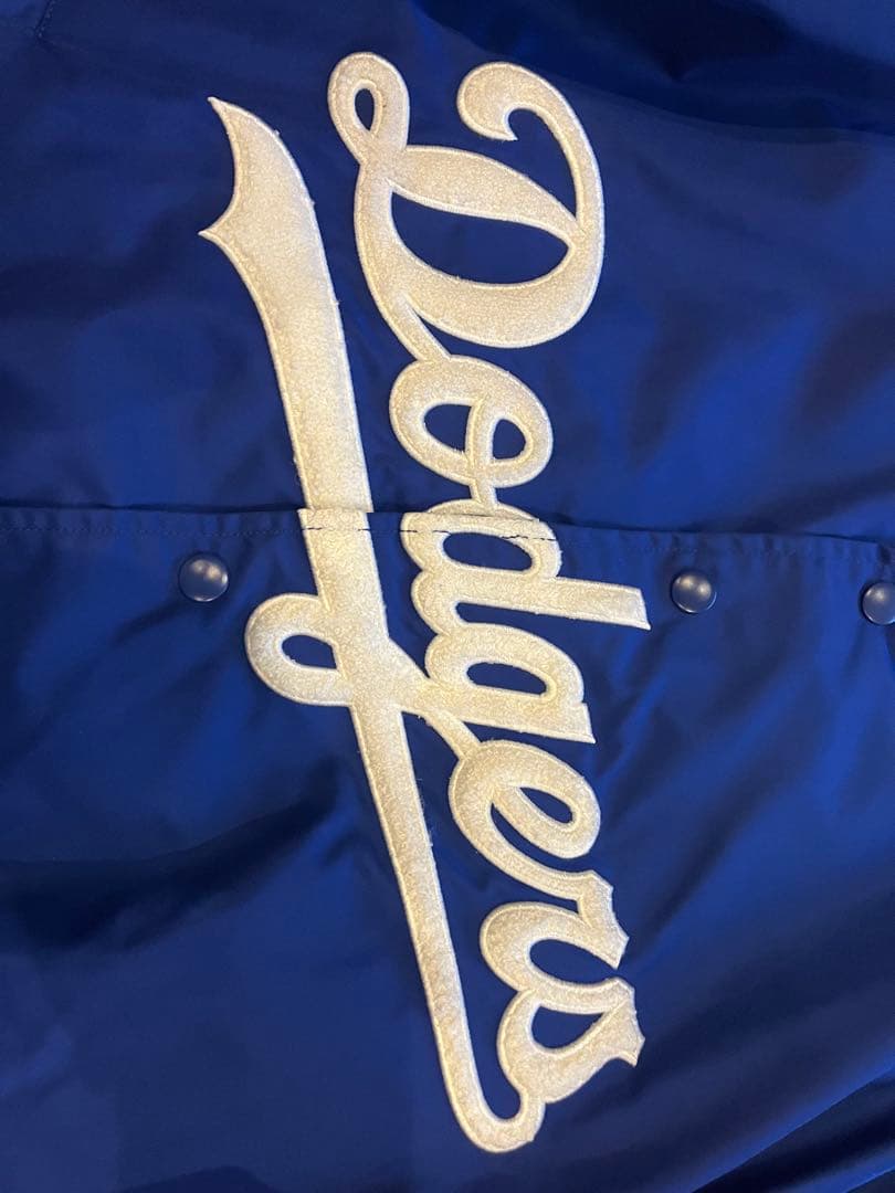 Dodgers 刺繍ロゴジャケット ドジャース