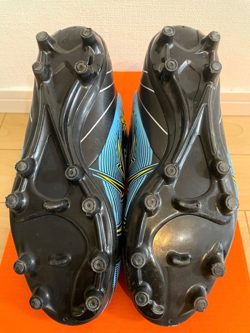 【美品】erebos サッカーシューズ スパイク 青黒 26.5cm