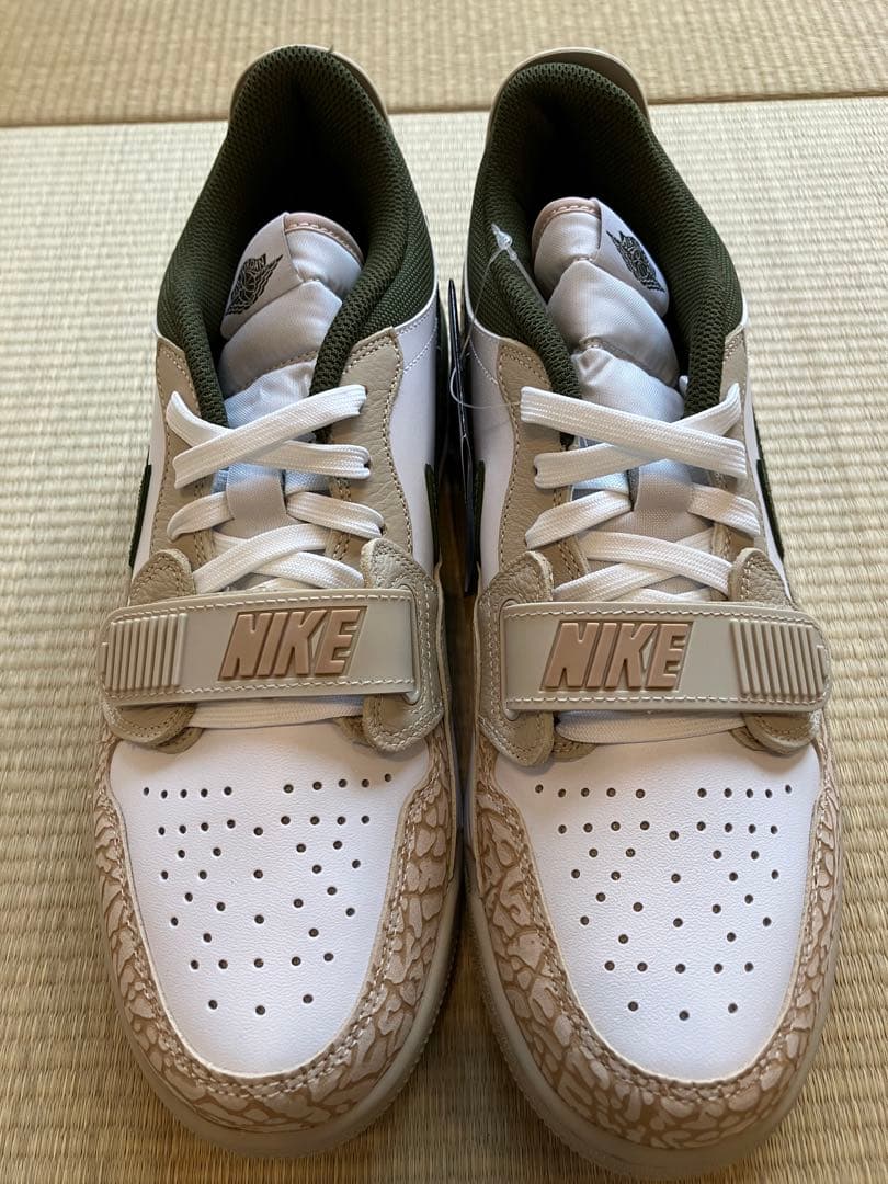 【箱付未使用】AIR JORDAN LEGACY 312 LOW Paris