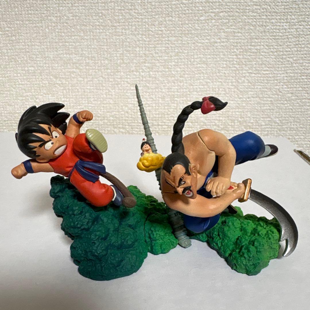 ドラゴンボールカプセル　孫悟空 vs タオパイパイ(桃白白)