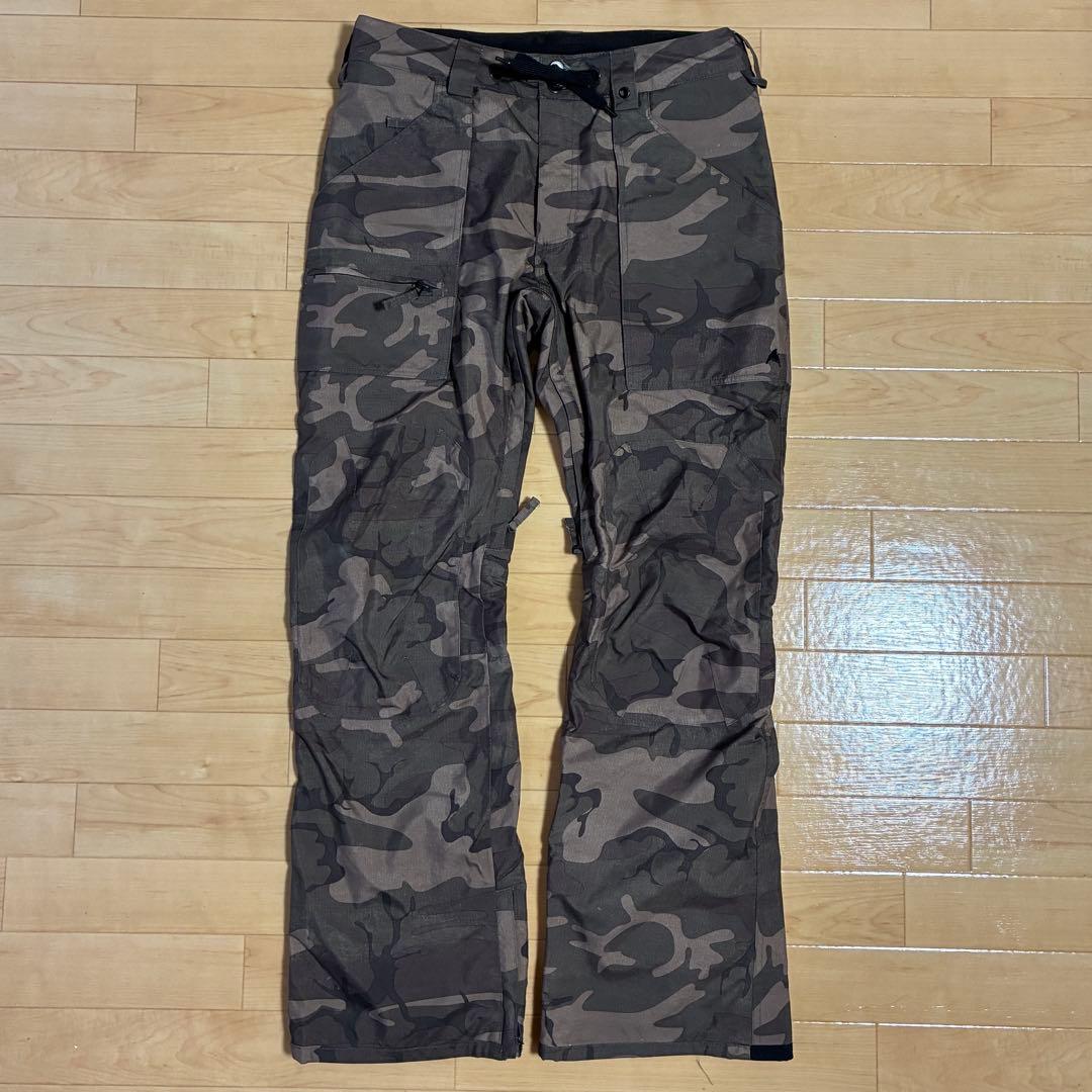 QUICKSILVER & BURTON スノボーウェア　上下セット　Mサイズ