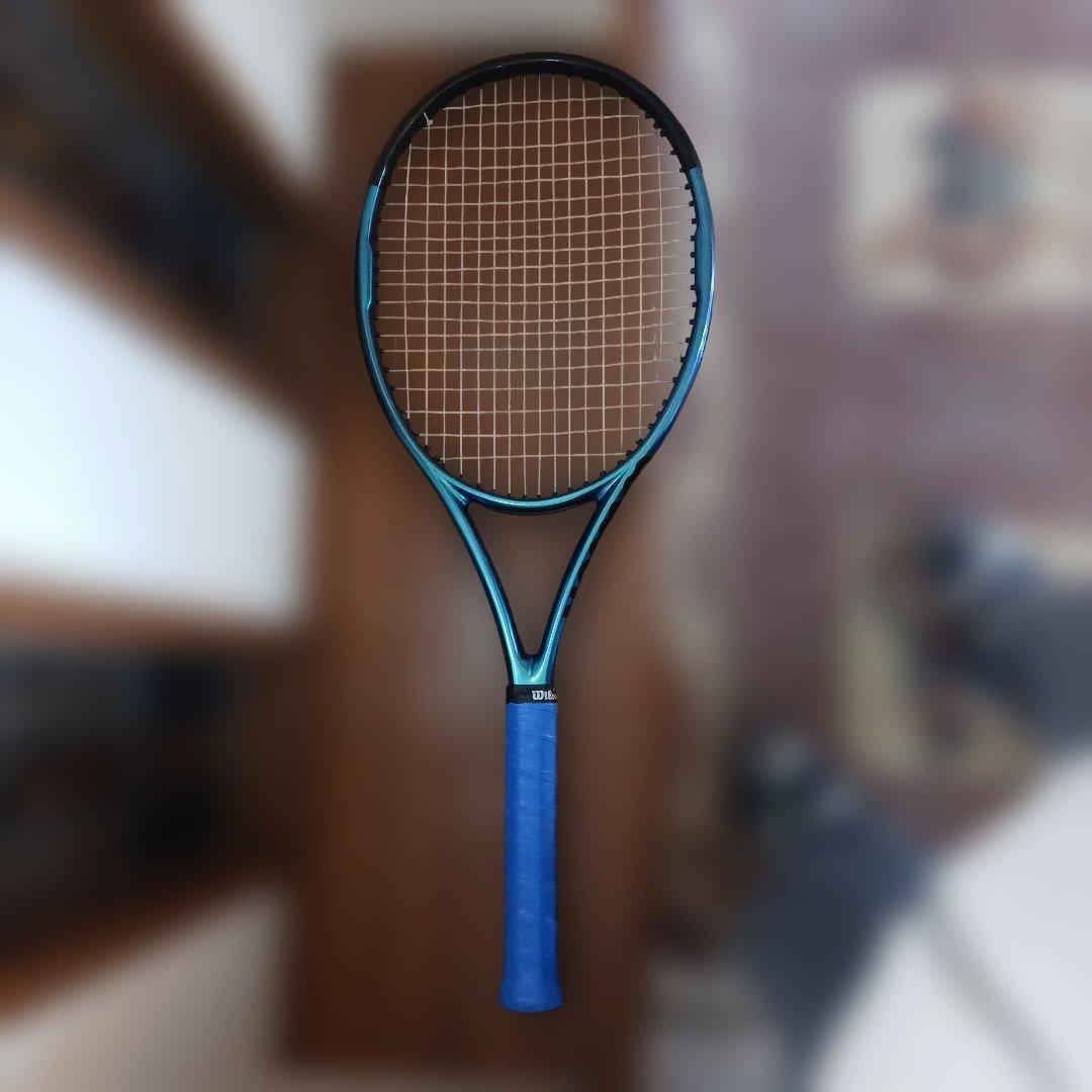 Wilson Ultra TOUR V4 100 硬式テニスラケット