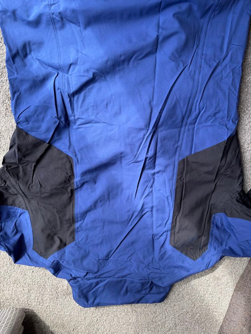 DESCENTE GOLF レインウェア セットアップ 最終価格です。