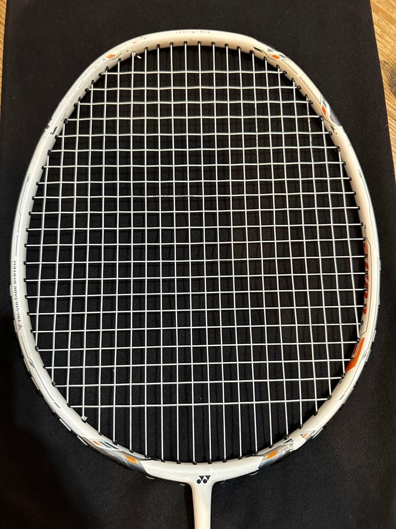 YONEX バドミントンラケット ボルトリック70イーチューン