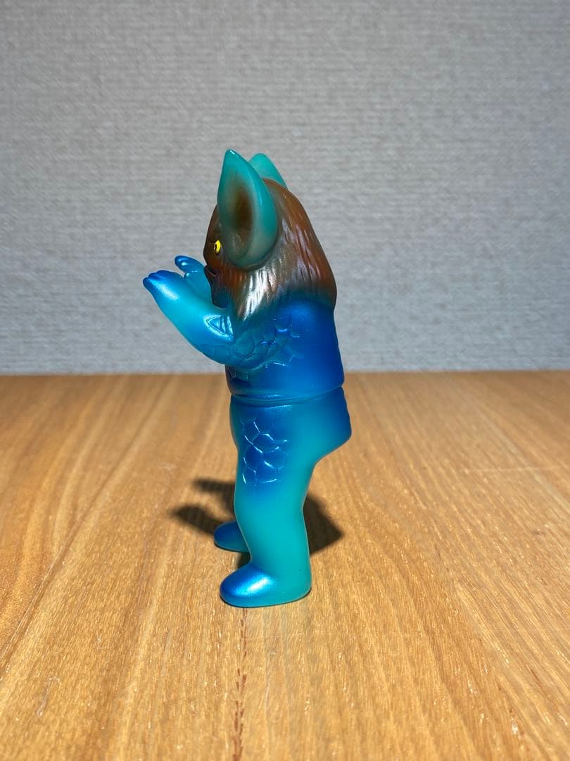 レア！ユーエストイズミニソフビ ビル箱怪獣シリーズ イカルス星人 ブルー