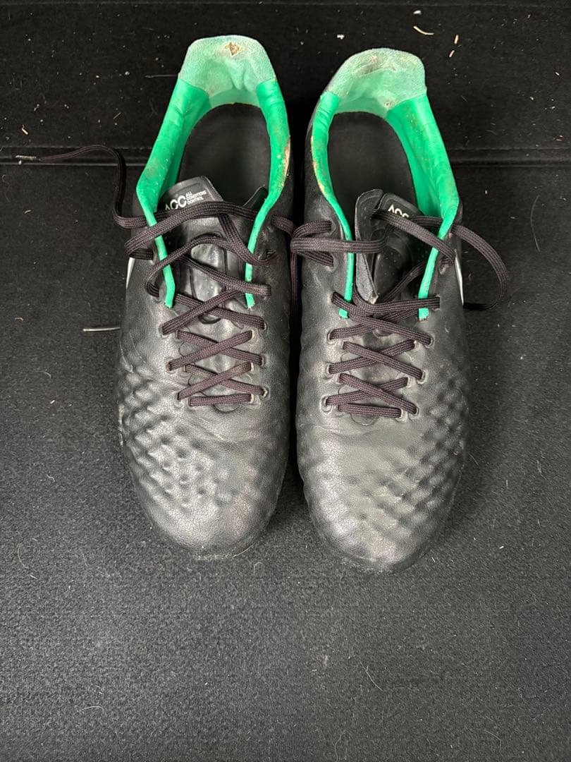 Nike サッカーシューズ ブラック/グリーン