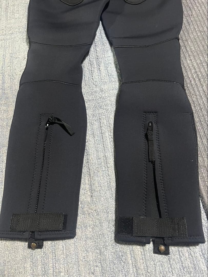 RBB ウェットスーツ　リバレイ　新品同様　美品