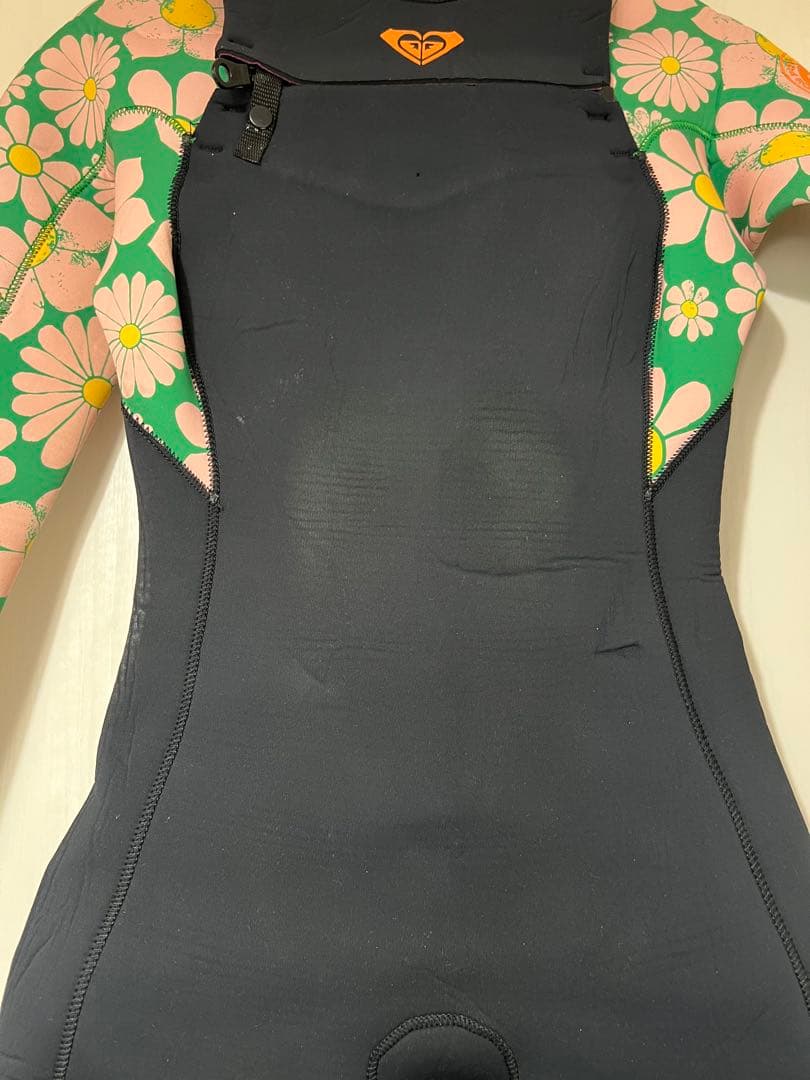 ROXY ウェットスーツ　レア柄　サイズ6