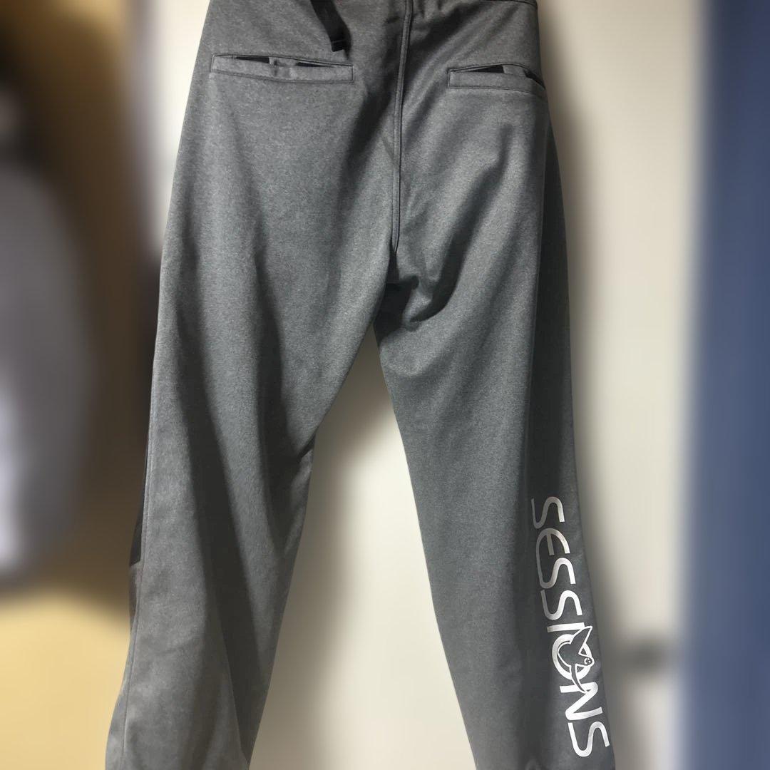 SESSIONS スノボウェア　上下セット　　ジャケットMサイズ　パンツLサイズ