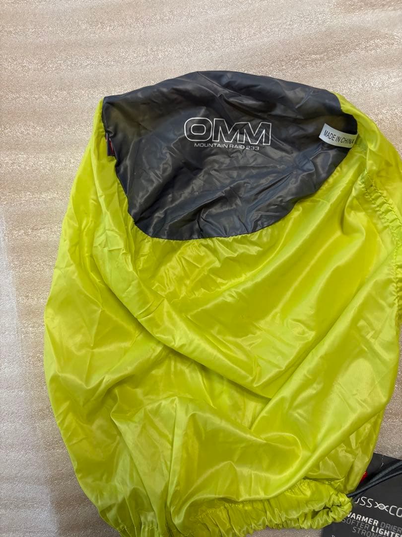 OMM MOUNTAIN RAID 233 シュラフ 蛍光イエロー　中古品
