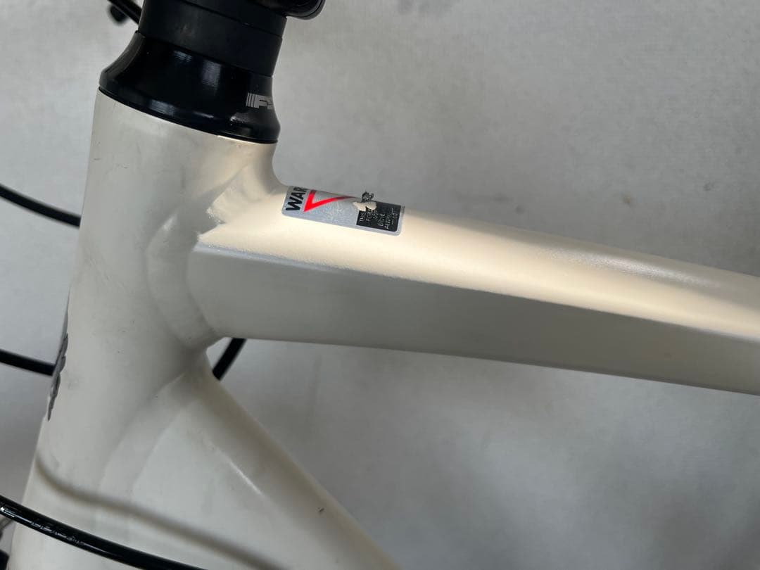 おに BIANCHI C-SPORT 1 2025年モデル