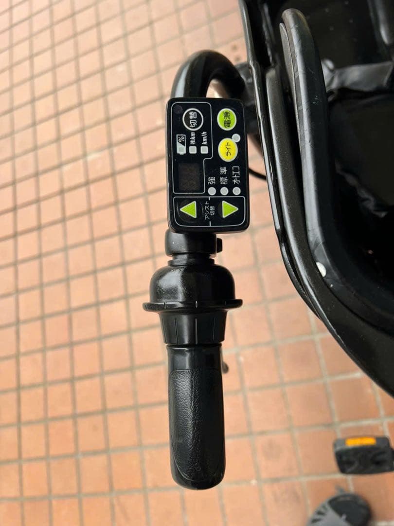 関西限定 子供乗せ電動アシスト自転車ブリヂストン 前のチャイルドシート付き