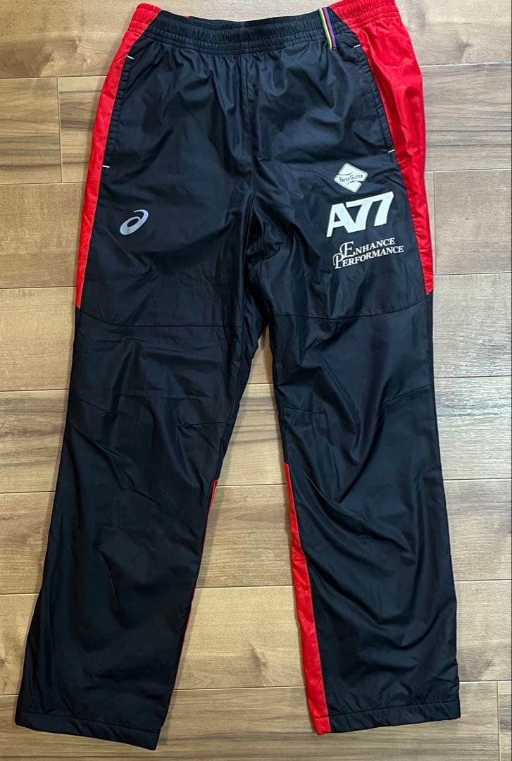 ASICS 中綿 ウィンドブレーカー Oサイズ 上下 保温 防寒　メンズ美品
