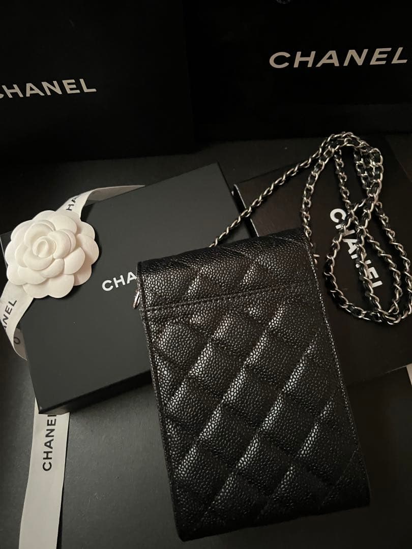 美品CHANEL シャネル ノベルティ スマホショルダー チェーンポーチ