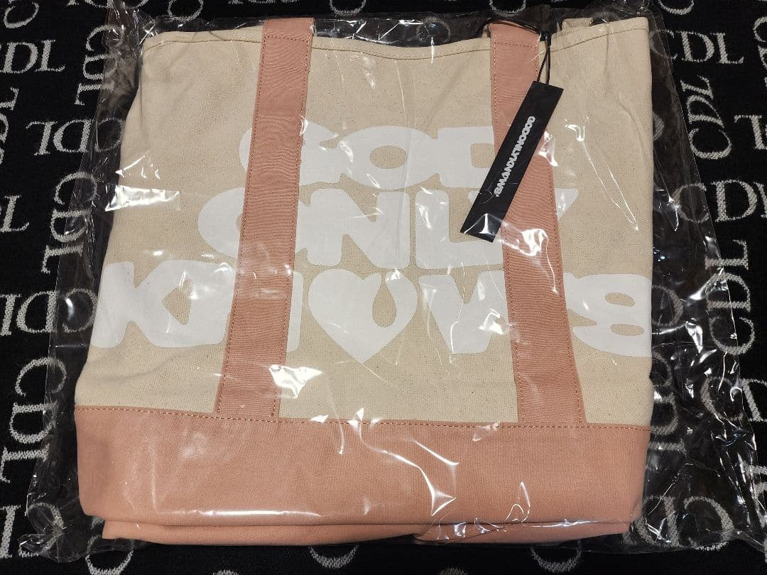 ミュージシャン GOD ONLY KNOWS OVERSIZED SHOULDER TOTE