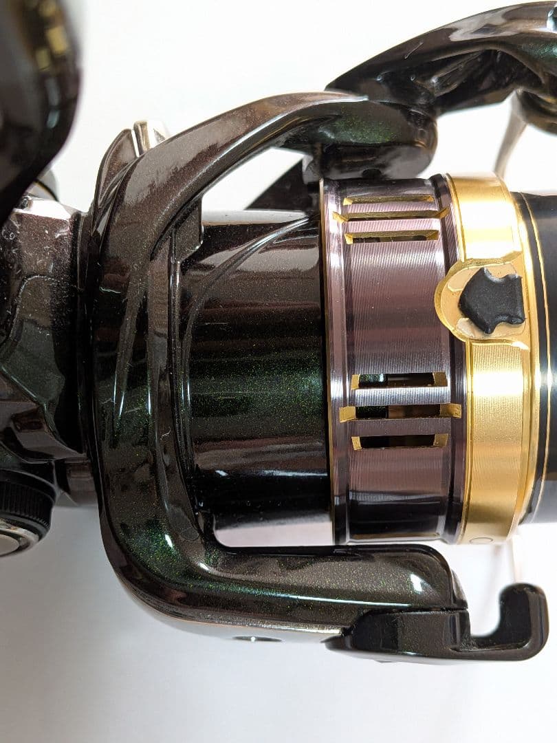美品 : シマノリール・18カーディフCI4+1000s ／傷・汚れナシ