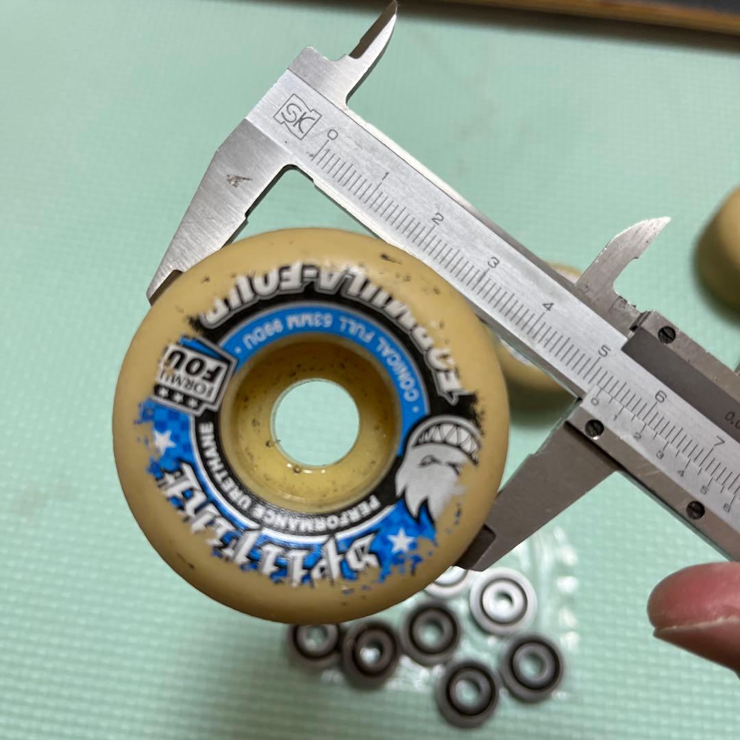 spitfire f4 スケートボード　ハードウィール　５３mm